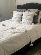 Coussins de lit Handira blancs marocains